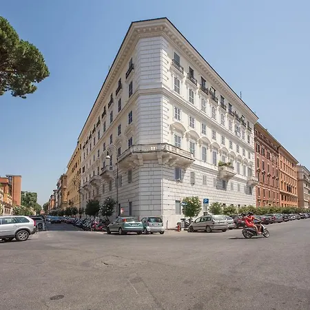 Schatzy Rome