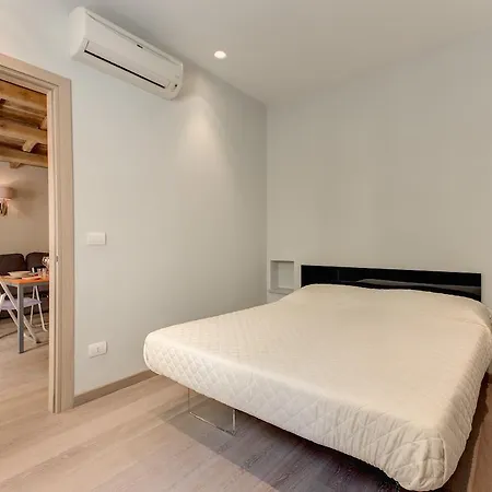 Apartment Schatzy Rome
